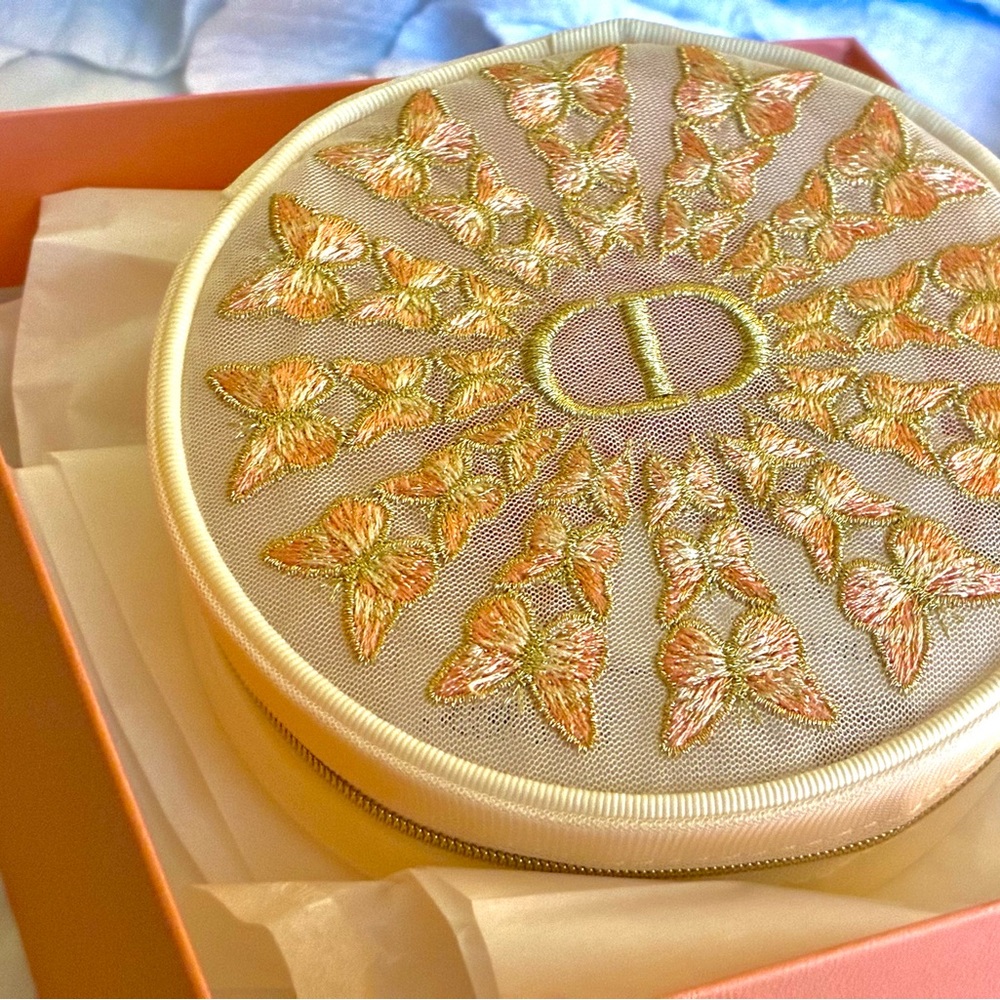 Dior Embroidered Butterfly Round Cosmetic Case in Pink and Gold - Picture 3 of 10